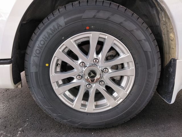 195/80R15ブルーアースVAN RY55